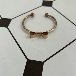 Elegant Gold Bow Bracelet